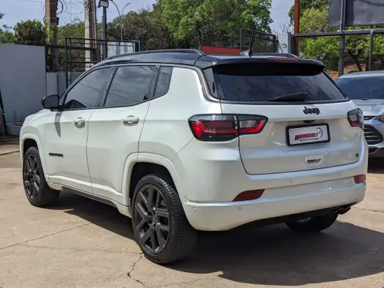 JEEP-COMPASS-2024