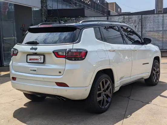 JEEP-COMPASS-2024