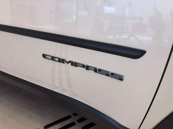 JEEP-COMPASS-2021