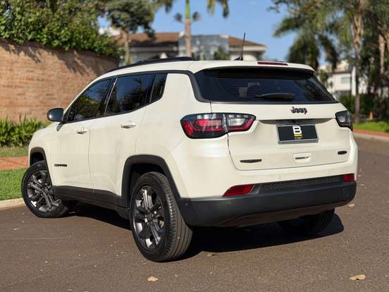 JEEP-COMPASS-2024