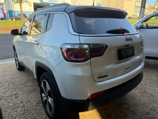 JEEP-COMPASS-2.0 16V DIESEL LONGITUDE 4X4 AUTOMÁTICO JEEP-COMPASS-2018