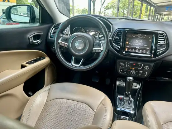 JEEP-COMPASS-2.0 16V FLEX LIMITED AUTOMÁTICO JEEP-COMPASS-2017
