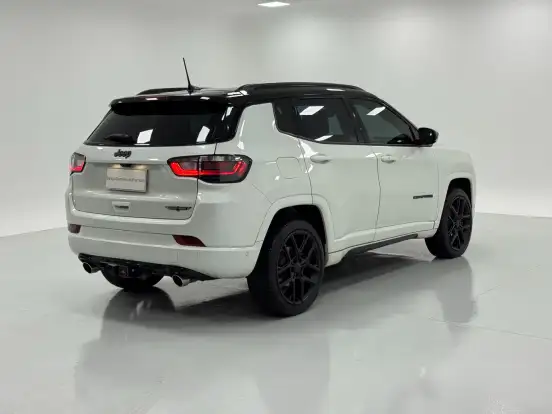 JEEP-COMPASS-2.0 HURRICANE 4 TURBO GASOLINA BLACKHAWK AT9 JEEP-COMPASS-2024