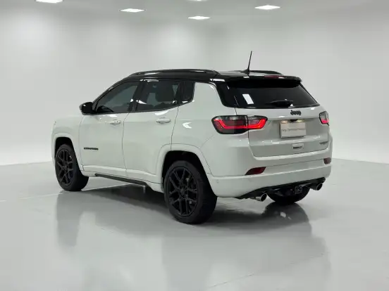 JEEP-COMPASS-2.0 HURRICANE 4 TURBO GASOLINA BLACKHAWK AT9 JEEP-COMPASS-2024