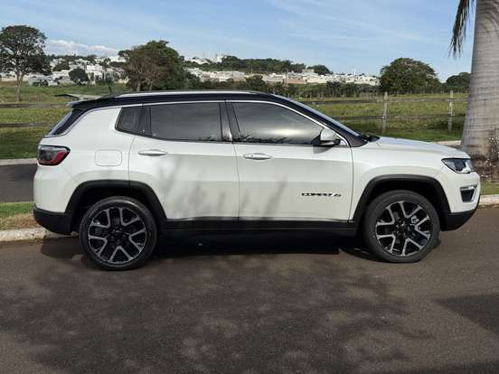 JEEP-COMPASS-2.0 16V DIESEL LIMITED 4X4 AUTOMÁTICO JEEP-COMPASS-2019