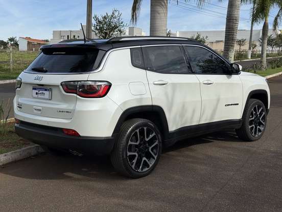 JEEP-COMPASS-2.0 16V DIESEL LIMITED 4X4 AUTOMÁTICO JEEP-COMPASS-2019