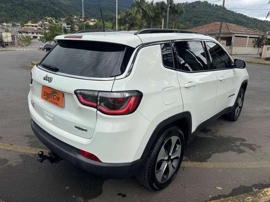 JEEP-COMPASS-2.0 16V DIESEL LONGITUDE 4X4 AUTOMÁTICO JEEP-COMPASS-2017
