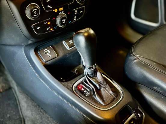 JEEP-COMPASS-2.0 16V FLEX LONGITUDE AUTOMÁTICO JEEP-COMPASS-2017