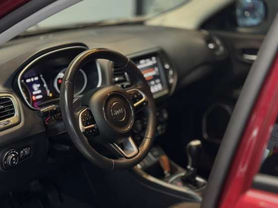 JEEP-COMPASS-2.0 16V FLEX LONGITUDE AUTOMÁTICO JEEP-COMPASS-2018