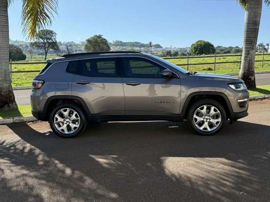 JEEP-COMPASS-2.0 16V FLEX LONGITUDE AUTOMÁTICO JEEP-COMPASS-2020