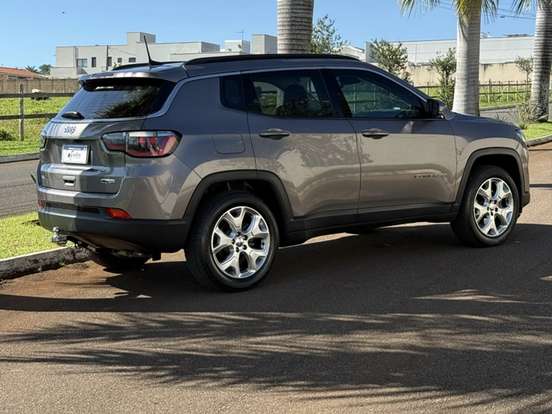 JEEP-COMPASS-2.0 16V FLEX LONGITUDE AUTOMÁTICO JEEP-COMPASS-2020