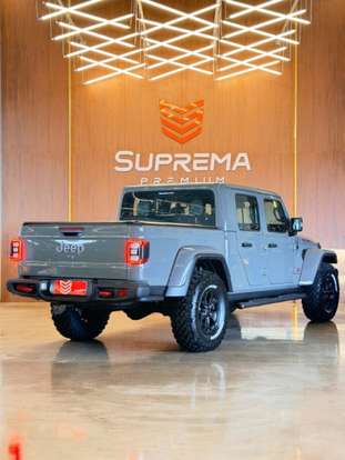 JEEP-GLADIATOR-2023