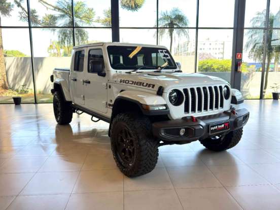 JEEP-GLADIATOR-2023