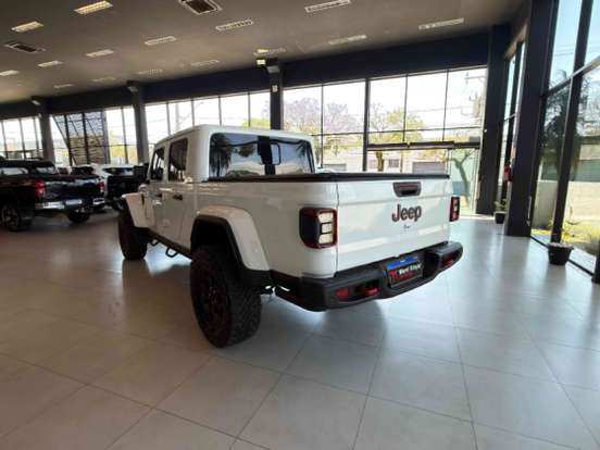 JEEP-GLADIATOR-2023