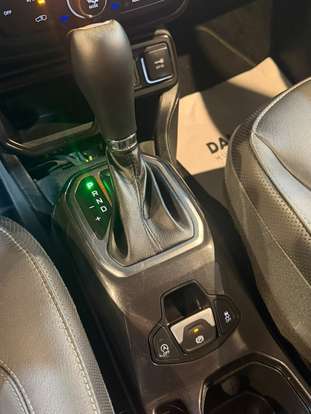 JEEP-RENEGADE-2025