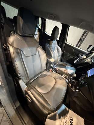 JEEP-RENEGADE-2025