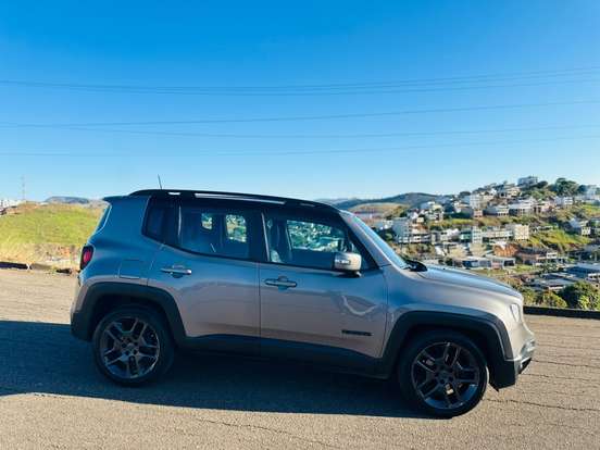 JEEP-RENEGADE-1.8 16V FLEX LIMITED 4P AUTOMÁTICO JEEP-RENEGADE-2018