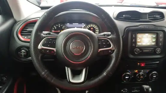 JEEP-RENEGADE-2.0 16V TURBO DIESEL TRAILHAWK 4P 4X4 AUTOMÁTICO JEEP-RENEGADE-2015
