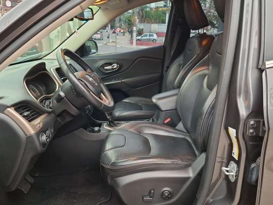 JEEP-CHEROKEE-3.2 LONGITUDE 4X4 V6 24V GASOLINA 4P AUTOMÁTICO JEEP-CHEROKEE-2015