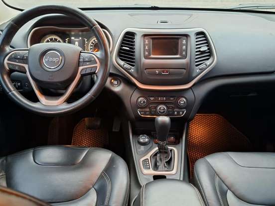 JEEP-CHEROKEE-3.2 LONGITUDE 4X4 V6 24V GASOLINA 4P AUTOMÁTICO JEEP-CHEROKEE-2015