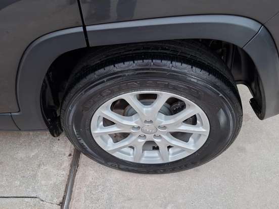 JEEP-CHEROKEE-3.2 LONGITUDE 4X4 V6 24V GASOLINA 4P AUTOMÁTICO JEEP-CHEROKEE-2015