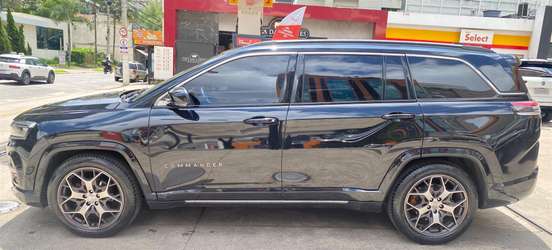 JEEP-COMMANDER-2021