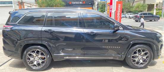 JEEP-COMMANDER-2021