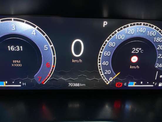 JEEP-COMMANDER-1.3 T270 TURBO FLEX OVERLAND AT6 JEEP-COMMANDER-2021
