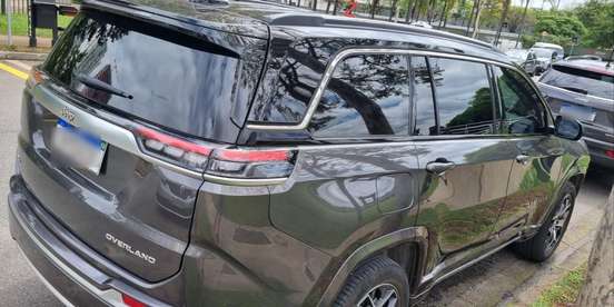 JEEP-COMMANDER-2024