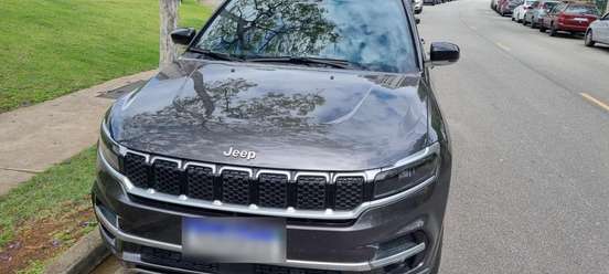JEEP-COMMANDER-2024