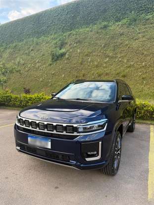 JEEP-COMMANDER-2025