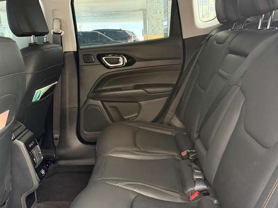 JEEP-COMPASS-1.3 T270 TURBO FLEX LIMITED AT6 JEEP-COMPASS-2024