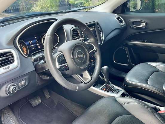 JEEP-COMPASS-2.0 16V FLEX LONGITUDE AUTOMÁTICO JEEP-COMPASS-2018