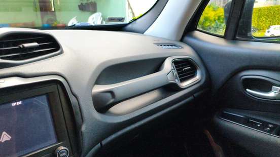 JEEP-RENEGADE-2023