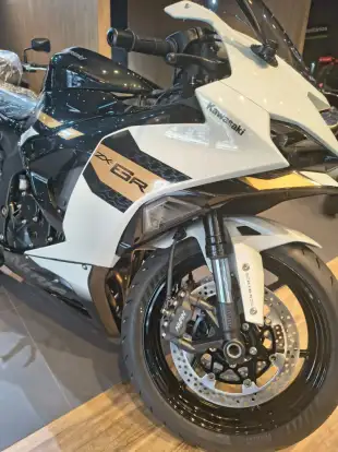 KAWASAKI-NINJA ZX-6R-2026