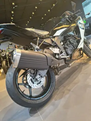 KAWASAKI-NINJA ZX-6R-2026