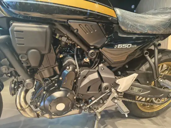 KAWASAKI-Z650 ABS RS KAWASAKI-Z650 ABS RS-2025