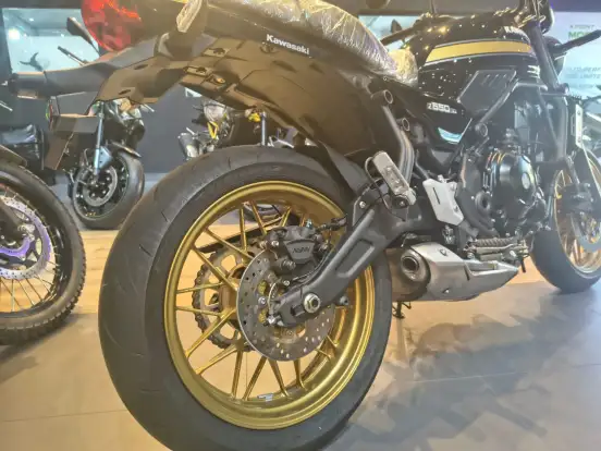 KAWASAKI-Z650 ABS RS-2025