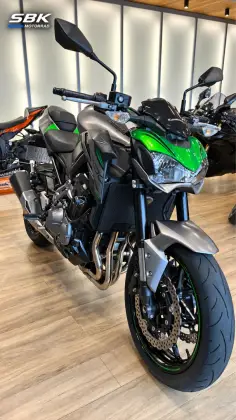 KAWASAKI Z900 