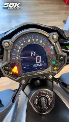 KAWASAKI-Z900-2020