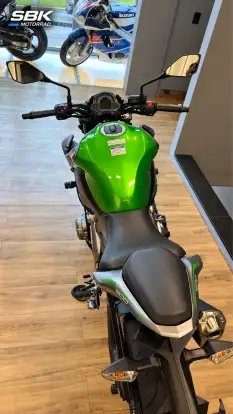 KAWASAKI-Z900-2020