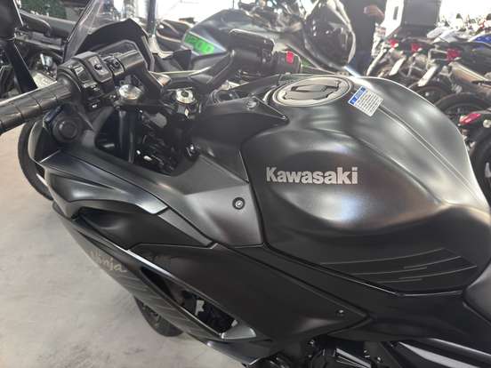 KAWASAKI-NINJA 650 ABS-2025