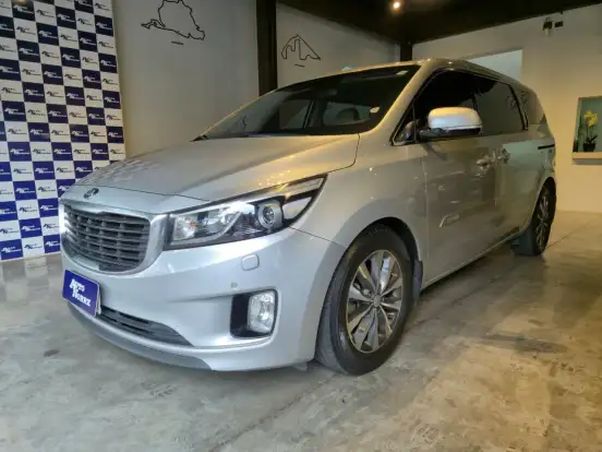 KIA-CARNIVAL-3.3 EX V6 24V GASOLINA 4P AUTOMATICO KIA-CARNIVAL-2017