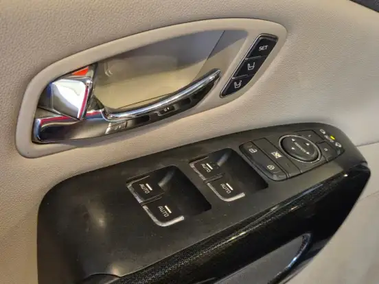 KIA-CARNIVAL-3.3 EX V6 24V GASOLINA 4P AUTOMATICO KIA-CARNIVAL-2017