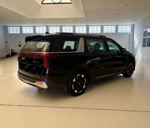 KIA-CARNIVAL-2024