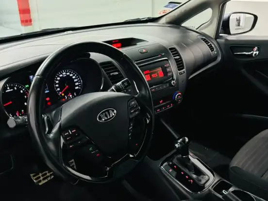 KIA-CERATO-1.6 SX 16V FLEX 4P AUTOMÁTICO KIA-CERATO-2018