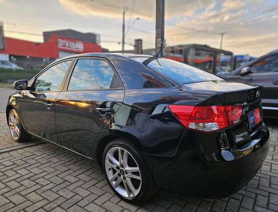 KIA-CERATO-2010