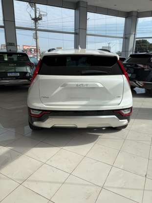 KIA-NIRO-2023