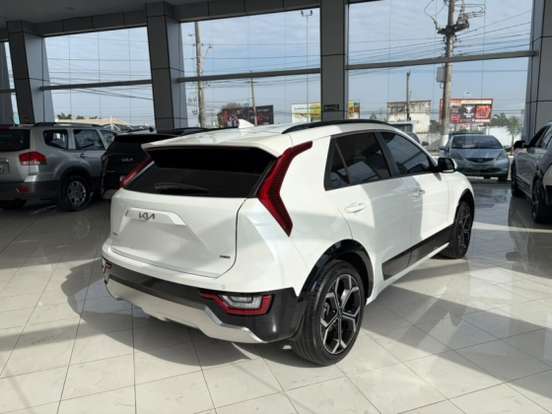 KIA-NIRO-2023