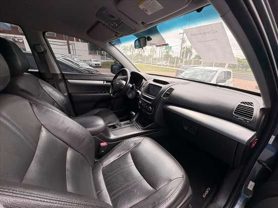 KIA-SORENTO-2013